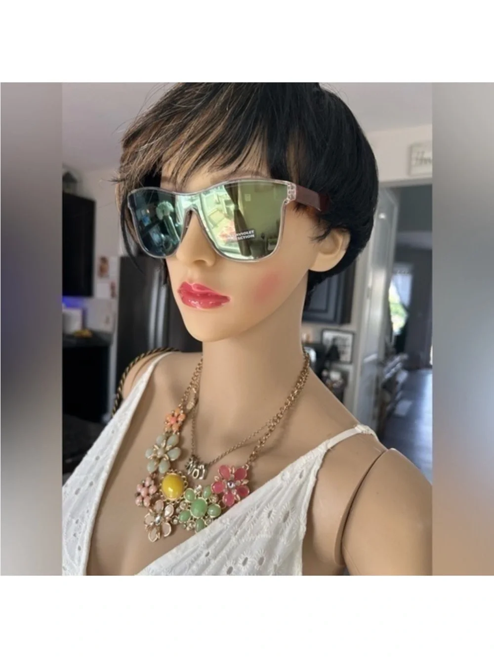 🌸 Mirrored Lens Fashion Sunglasses